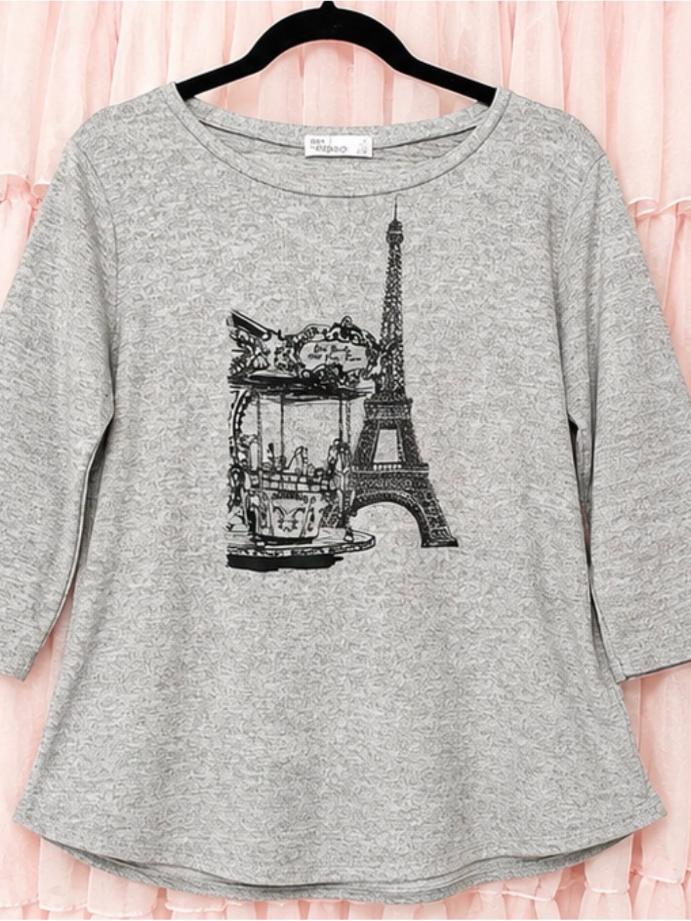 Gray Eiffel Tower Graphic Long-Sleeve Top